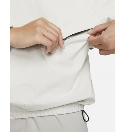 Куртка жіноча Nike Storm-Fit Swift WomenS Running Jacket White FB7492-110