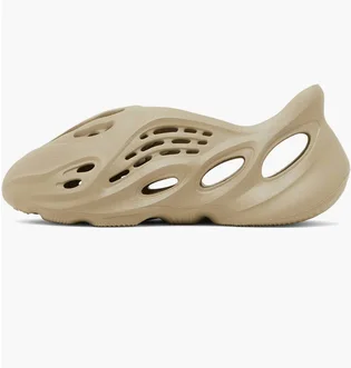 Тапочки мужские Adidas Yeezy Foam Runner Beige GV6840