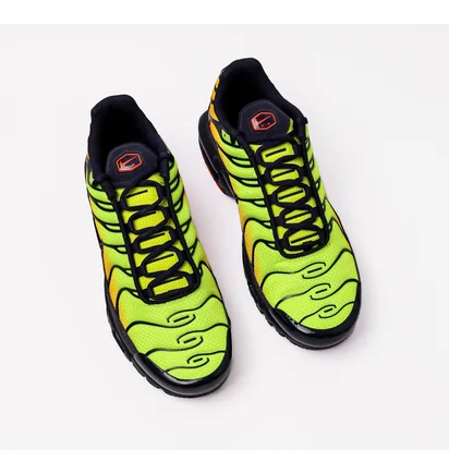 Кросівки чоловічі Nike Air Max Plus Black/Yellow DM0032-701