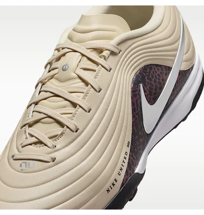 Сороконіжки чоловічі Nike Tiempo Maestro Academy Nu3 Beige IO8462-201