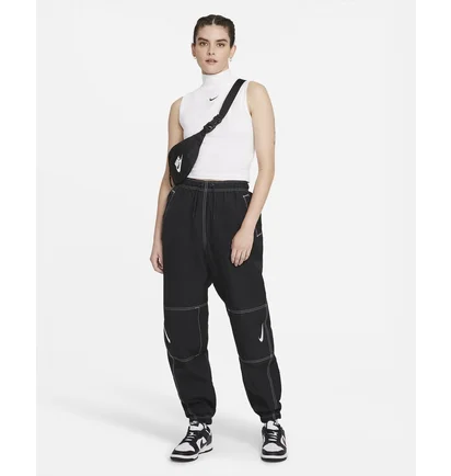 Топ женский Nike Womens Sleeveless Mock Top Black DD5880-100