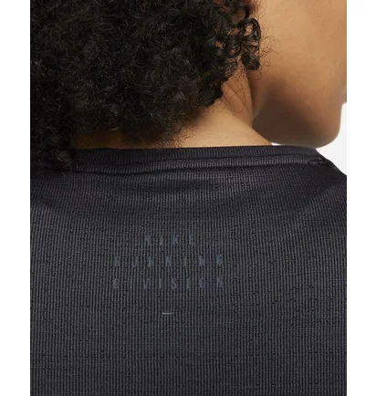 Футболка женская Nike Dri-Fit Run Division Black DX0199-015