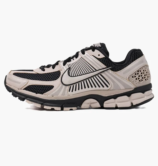 Кроссовки унисекс Nike Zoom Vomero 5 Beige FJ4151-008