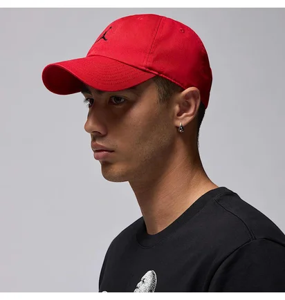 Кепка унісекс Air Jordan Club Unstructured Curved-Bill Red HQ1963-687