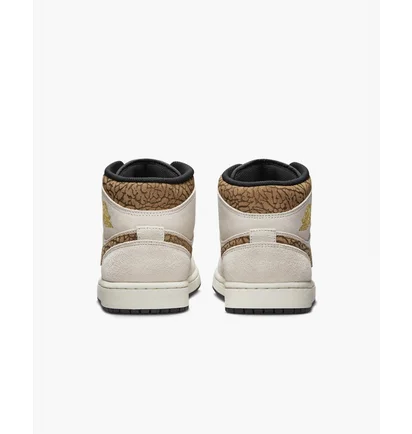 Кросівки чоловічі Air Jordan 1 Mid Se MenS Shoes Beige DZ4129-102