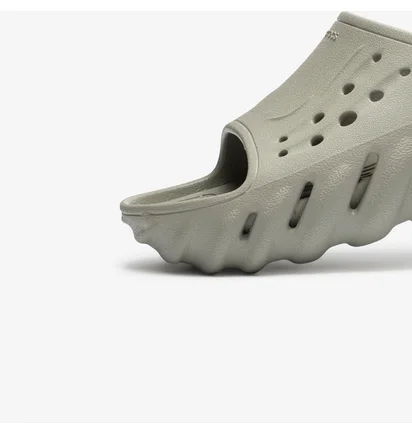 Тапочки унісекс CROCS Echo Slide Olive 208170-1LM