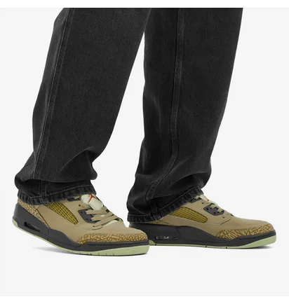 Кроссовки мужские Air Jordan Spizike Low Nbhd Sneaker Olive HM4732-200