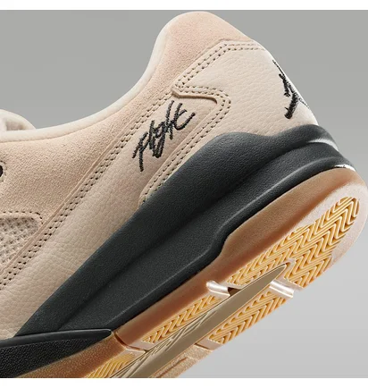 Кросівки чоловічі Nike Flight Court Beige HF3255-200