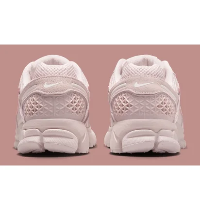 Кроссовки женские Nike Zoom Vomero 5 Pink HQ0458-600