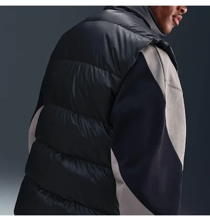 Жилетка мужская Nike Windrunner Black HV1480-010
