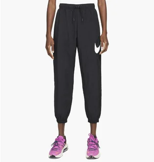 Штани жіночі Nike Sportswear Essential Black Dm6183-010