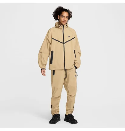 Куртка чоловіча Nike Sw Tech Beige HM7151-297