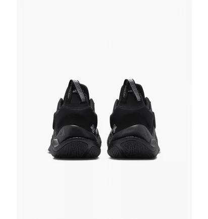 Кроссовки унисекс Nike Giannis Immortality 2 Basketball Shoes Black Dm0825-002