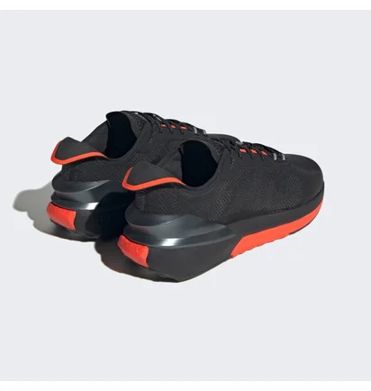 Кроссовки унисекс Adidas Avryn Shoes Black Hp5980
