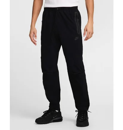 Штани чоловічі Nike Tech Black HM8241-010