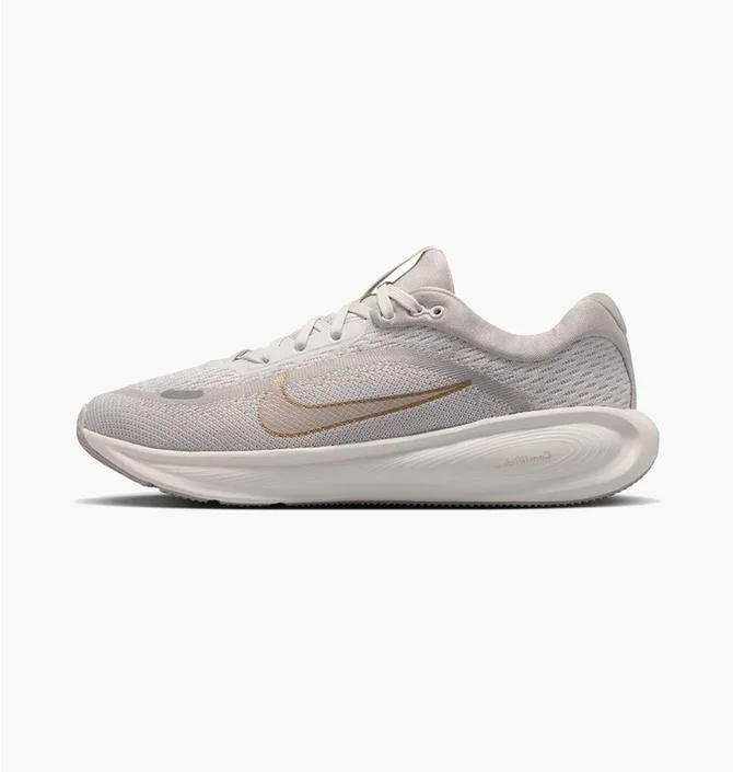 Кросівки дитячі Nike Stellar Ride Older Kids Running Shoes Grey/Metallic HQ3266-009