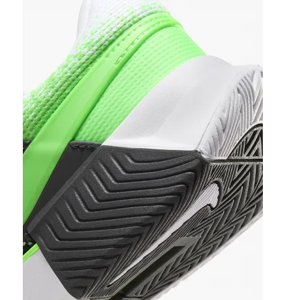 Кросівки жіночі Nike Zoom Gp Challenge 1 White/Black FB3148-100