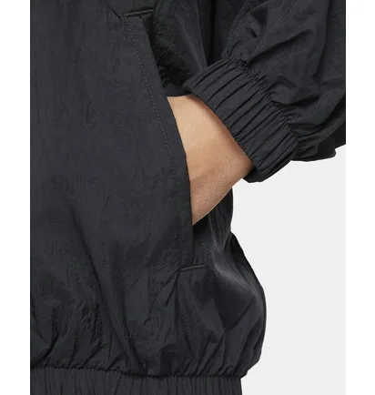 Вітровка жіноча Nike W Nsw Essntl Wr Wvn Jkt Black Dm6185-010