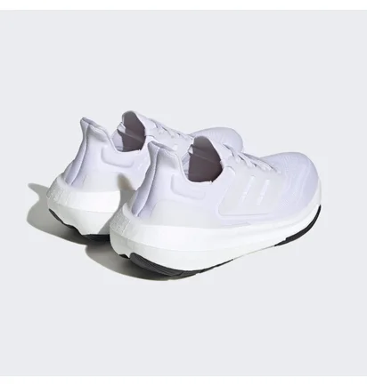 Кроссовки женские Adidas Ultraboost Light Shoes White GY9352