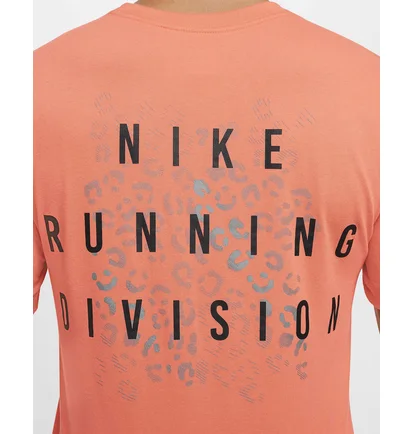 Футболка чоловіча Nike Df Run Division Peach FZ8056-629
