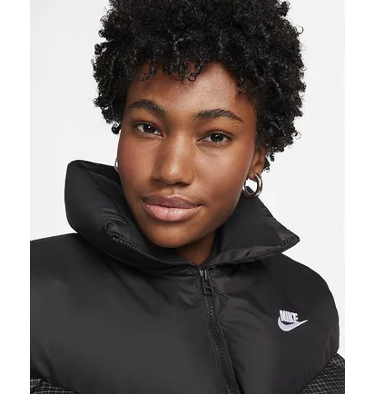 Жилетка жіноча Nike Therma-Fit Sportswear Windpuffer Black FB8794-010