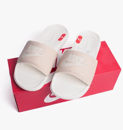 Тапочки жіночі Nike Victori One Beige Cn9677-108