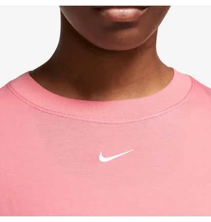 Футболка женская Nike Sportswear Essential Tee Boyfriend Pink DN5697-611