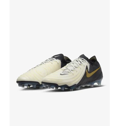 Бутсы унисекс Nike Phantom Gx 2 Elite Beige/Black FJ2554-100