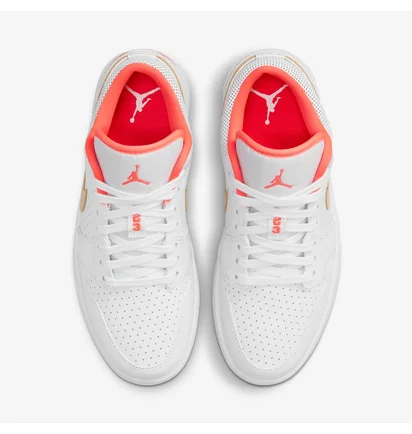 Кросівки жіночі Air Jordan 1 Low Se White Sesame White DC9509-100