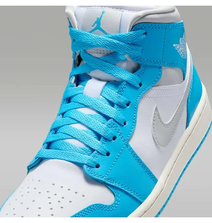 Кроссовки унисекс Nike 1 Mid White/Blue BQ6472-400