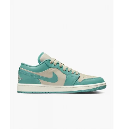 Кросівки жіночі Air Jordan 1 Low Light Blue Dc0774-131