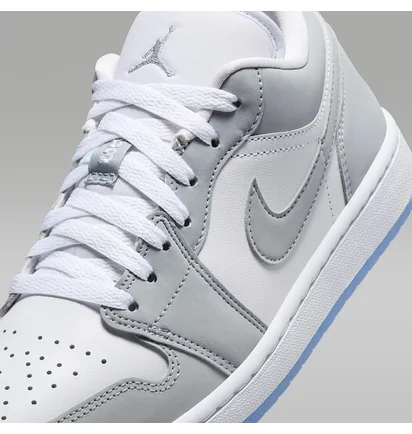 Кросівки жіночі Air Jordan Wmns 1 Low White/Grey DC0774-105