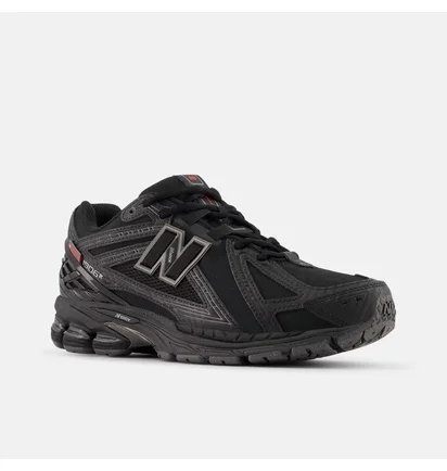 Кроссовки мужские New Balance 1906R Triple Black 1906ROE