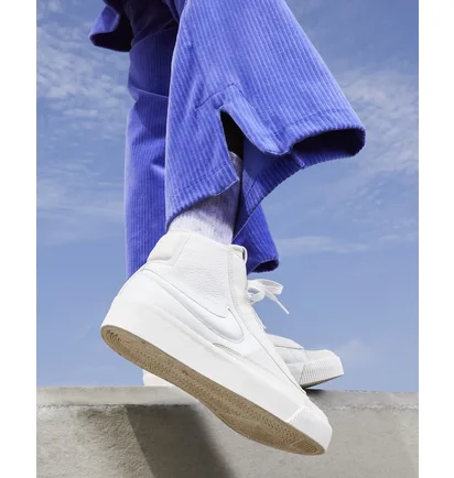 Кросівки жіночі Nike Blazer Mid Victory White Dr2948-100