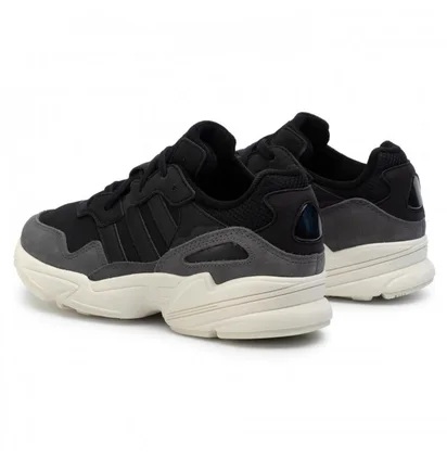 Кросівки чоловічі Adidas Yung-96 Black/White EE7245