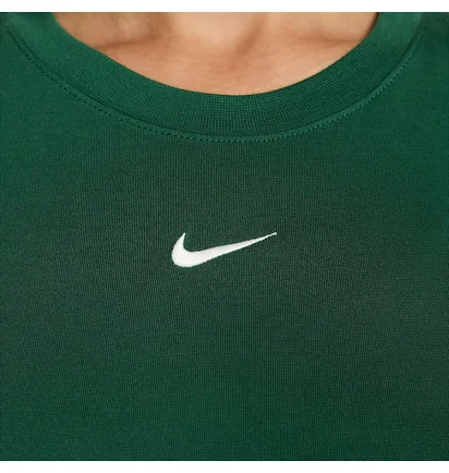 Футболка женская Nike Sportswear Essential Green FB2873-341