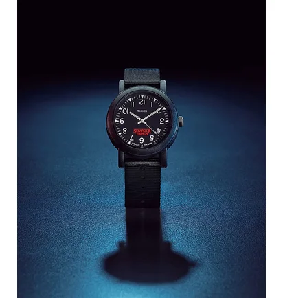 Годинник чоловічий Timex Camper X Stranger Things 40Mm Fabric Strap Watch (Schwarz) TW2V50800U8
