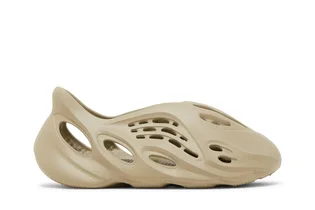 Тапочки мужские Adidas Yeezy Foam Runner Beige GV6840