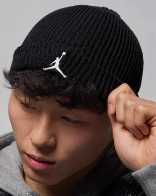 Шапка унисекс air Jordan Terra Beanie Black FZ2055-010