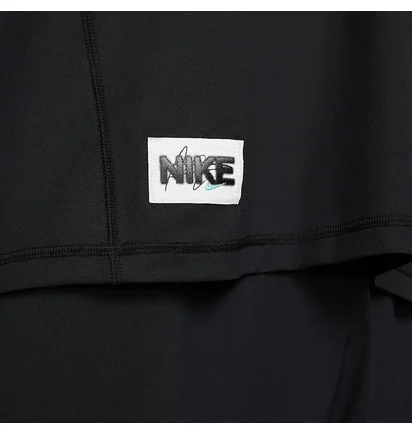 Футболка мужская Nike T-Shirt Dri-Fit D.Y.E. Short-Sleeve Fitness Top Black DQ6646-010