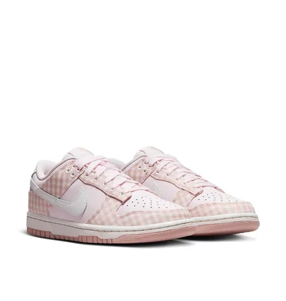Кроссовки женские Nike Dunk Low Ewt W Pink FB9881-600