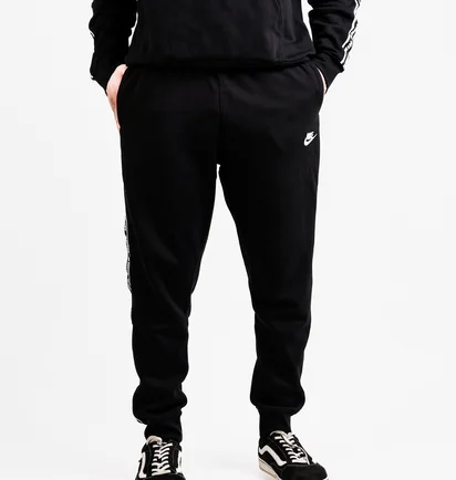 Спортивний костюм чоловічий Nike Club Fleece Graphics Hooded Track Suit Black FB7296-010