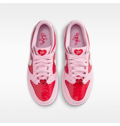Кросівки дитячі Nike Dunk Low Big Kids Shoes Pink IQ0218-663