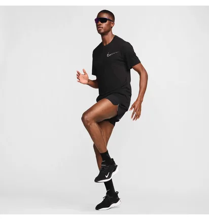 Футболка чоловіча Nike Dri-Fit Tee Run Division Fa24 Black FZ8056-010