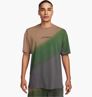 Футболка чоловіча Nike Sportswear Max90 T-Shirt Multi FQ6147-256