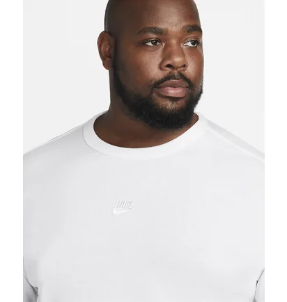 Лонгслив мужской Nike T-Shirt Sportswear Essentials White DO7390-100