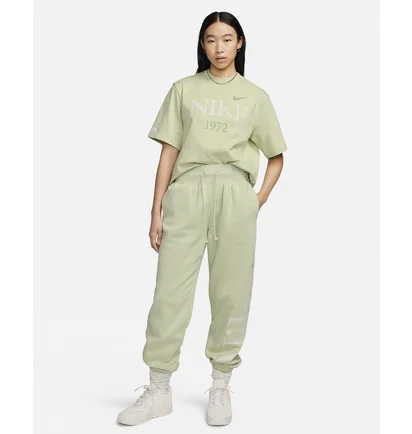 Футболка женская Nike Sportswear Classic T-Shirt Green FQ6600-371