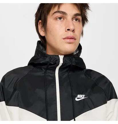 Ветровка мужская Nike Nsw Heritage Windrunner White/Black DA0001-136
