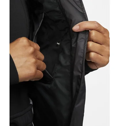 Жилетка женская Nike Sportswear Therma-Fit Windrunner Black DQ6896-010