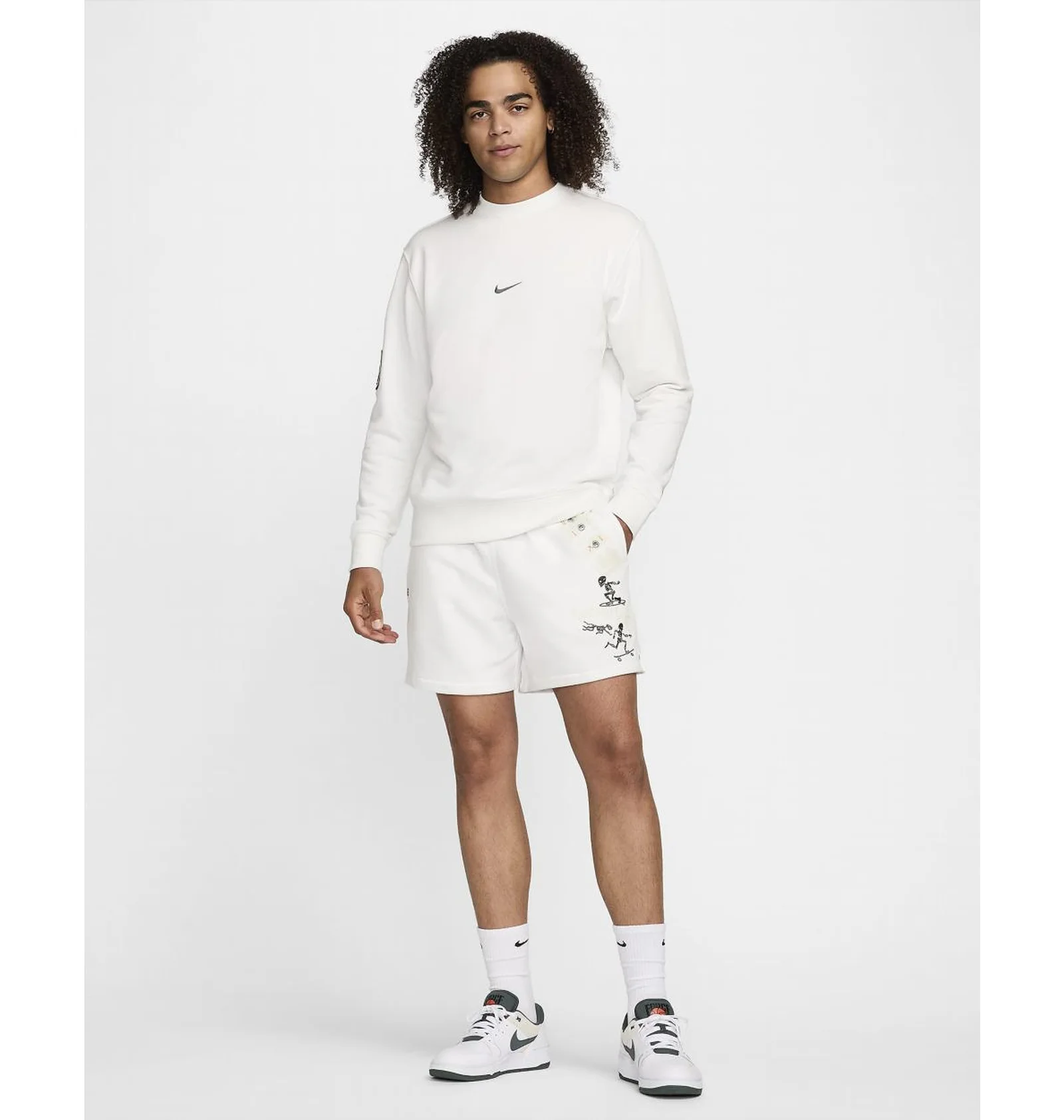 ᐉ Шорти чоловічі Nike Club Beige HJ6878-121 - придбати в інтернет